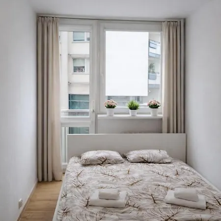 Muse - 3 At Grzybowska 5 شقة وارسو