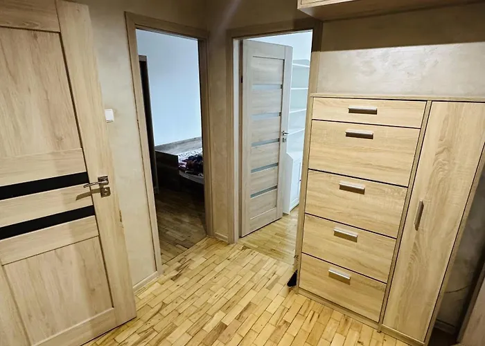 Muse - 3 At Grzybowska 5 *